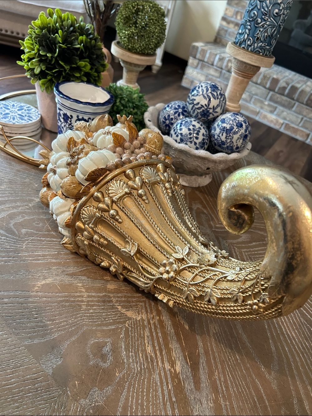 NEW! Vintage Inspired Gold & Cream Fall Harvest Pumpkin Cornucopia Centerpiece - Picture 7 of 10